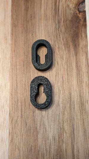 Flush mount insert for wall hanging