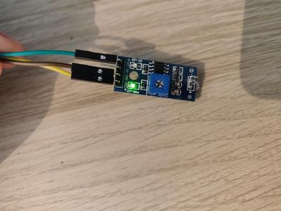 Housing for generic light sensor to mount on Telefunken XU49B401