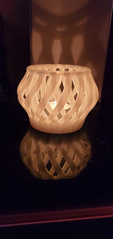Tea Light Twist Lantern