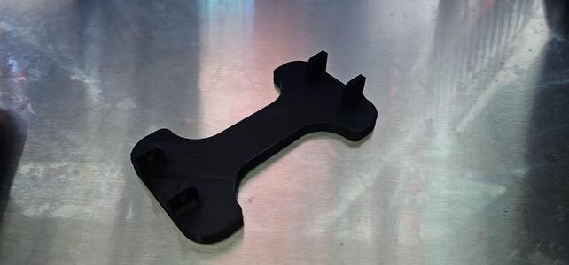 120 MM PC fan mount with magnets