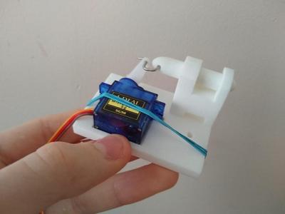 payload drop mechanism for quads and RC planes