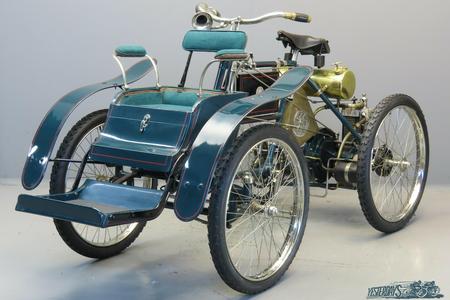 1899 Phebus 'Berceuze' quadricycle.