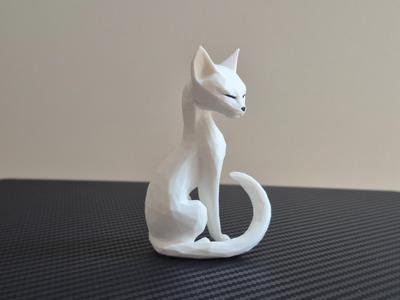 Elegant Low Poly Cat AMS
