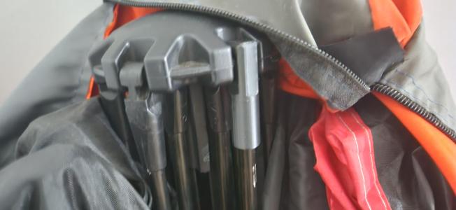 Tent pole clip