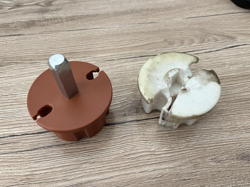 Roller blinds - Unašeč markýzy(rolety)