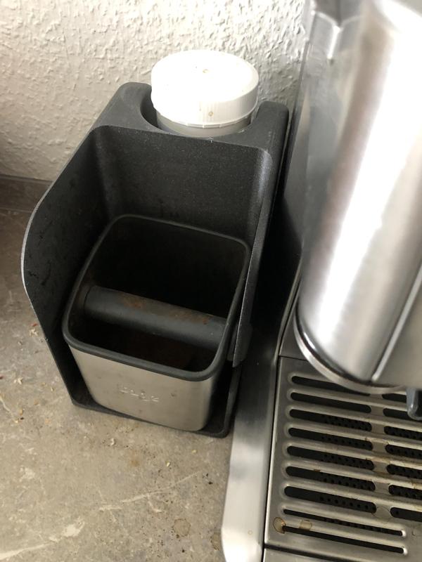 Splash guard for "Sage Barista knock box mini"