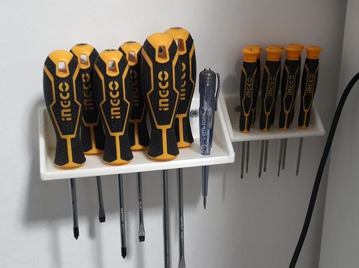 Screwdrivers wall holder