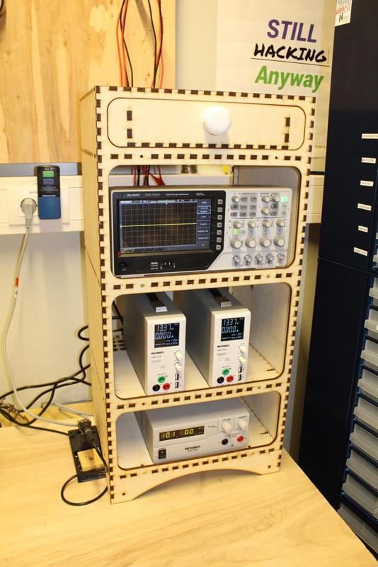 OpenLab Desktop Shelf