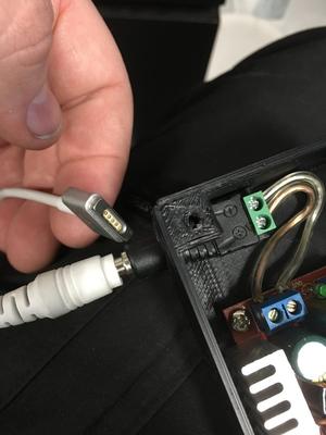 DIY 24VDC laptop power supply