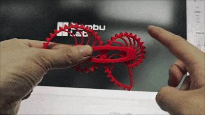 Mechanical Aesthetics---Logarithmic Spiral Meshing Gears