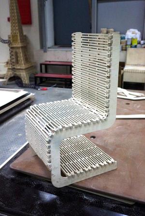 Live hinge chair 2