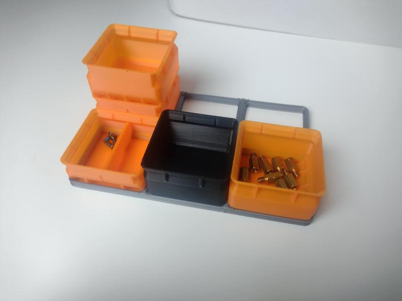 Economical Gridfinity bins with scoop - vase mode