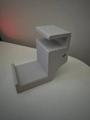 Table headphone holder