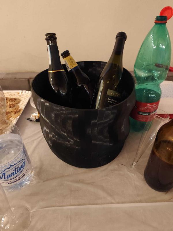 Ice Bucket – Elegant 3D Printable Design