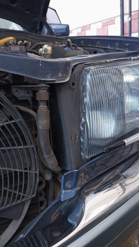 Merco W126 headlight cover