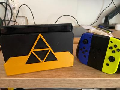 Zelda Nintendo Switch holder ( with screw )