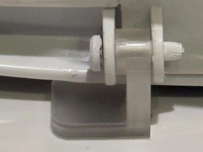 Toilet seat lid hinge replacement