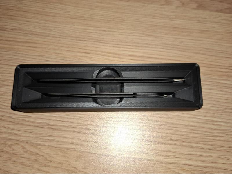Gridfinity Tweezer Holder