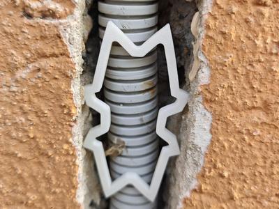 Electric cable holder 