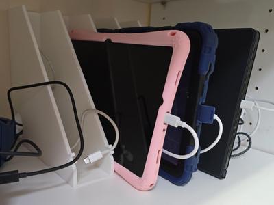 Tablet charging station