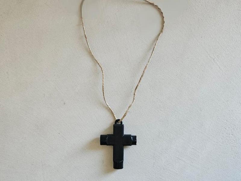 Triple key for electrical panel cross