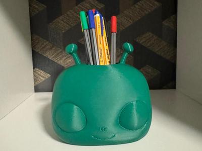 Alien Pen Holder