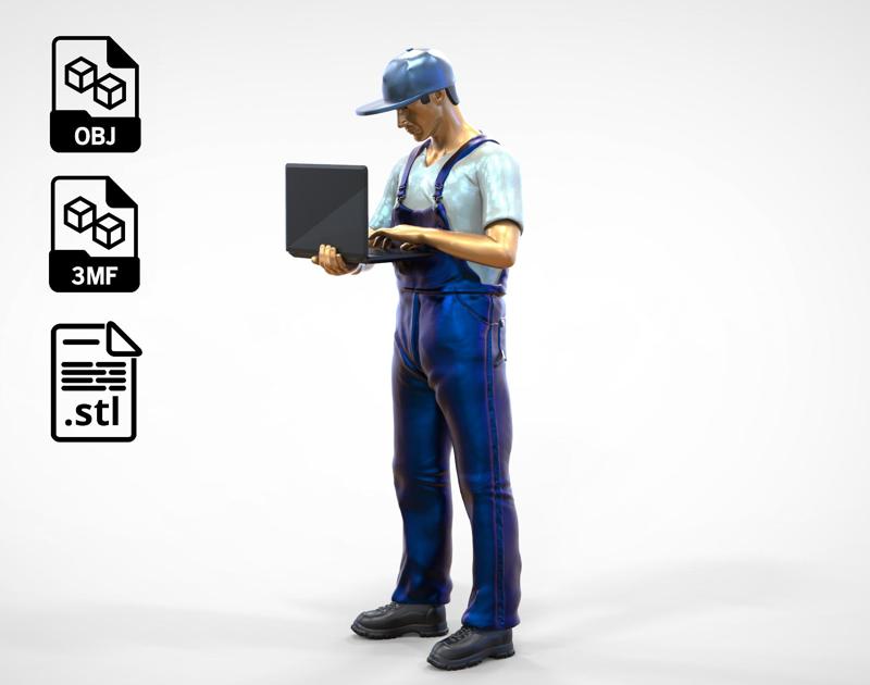 N8 Mechanic diagnose the car with laptop