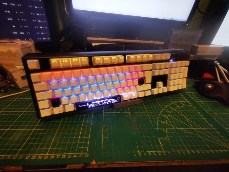 Keyboard / Phone stand (i.e. Love MEI)