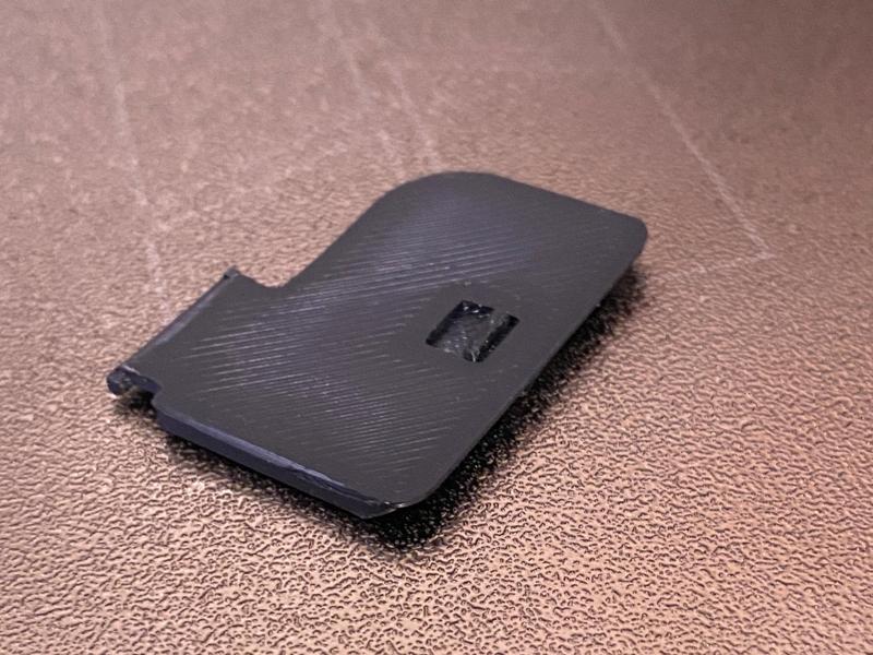 Battery cover Nikon D750