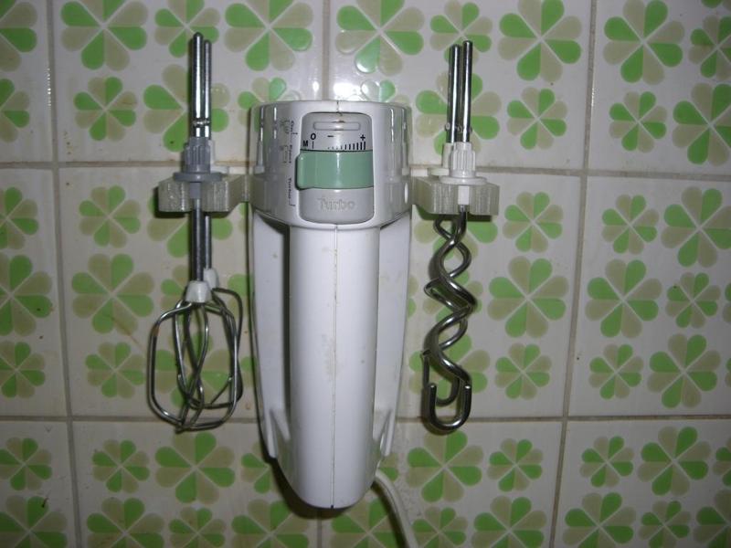 Improved hand mixer wall mount