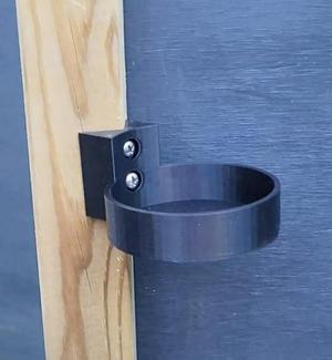 Beer or soda can holder for angle mount.