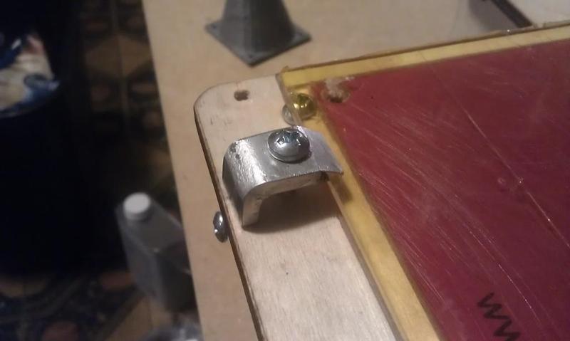 Low Profile Glass Plate Clip