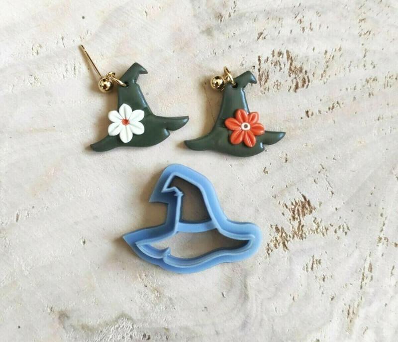 Witch hat embossed - Polymer Cutter (Clay Cutter)