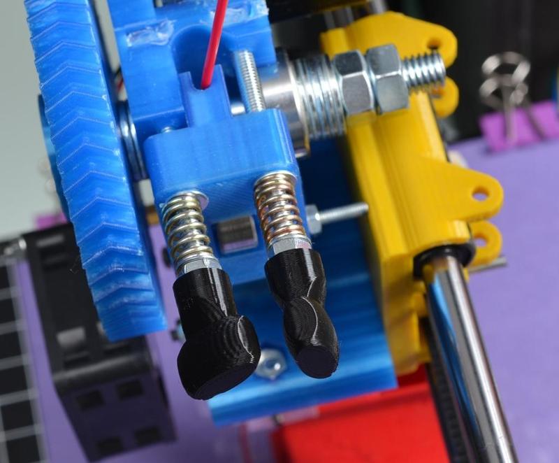 Small butterfly nut for M4  (fits hinged extruders)