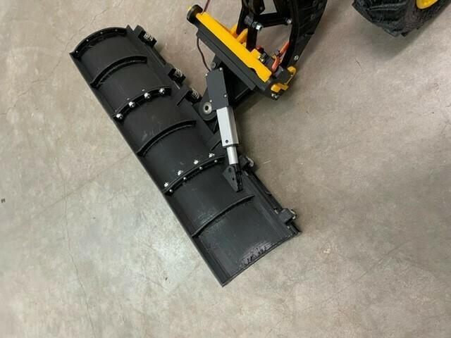 Gratte a neige pivotante avec couteau anti shoch! Scratch loader!