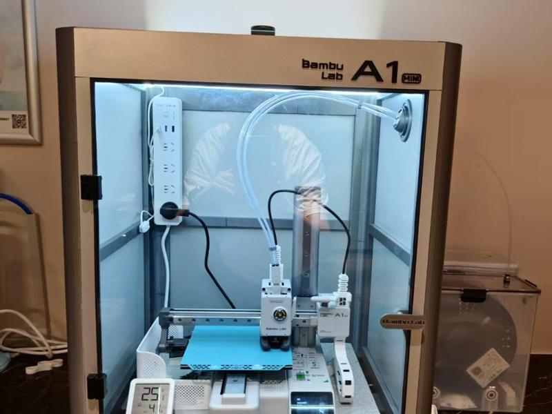 Custom Bambu logo enclosure, includes locating pieces  (Enclosure files are uploaded, see description URL for details)