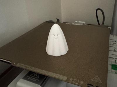 Cute happy ghost mini Halloween decoration