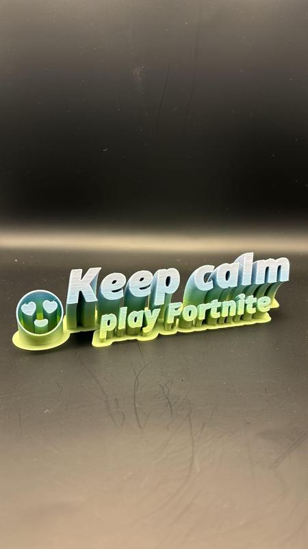 logo "Keep clam play Fortnite
