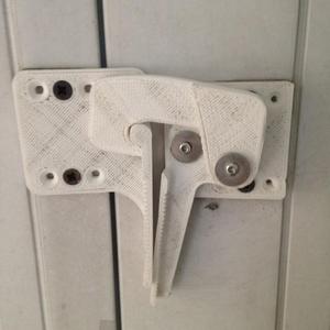 Repair of shutter closures / Fermeture volets  