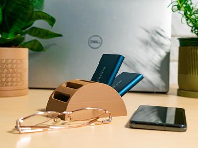 Practical Stand for 5 Samsung T5 SSDs