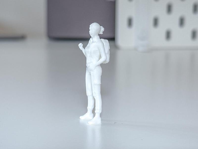 Miniature Woman/Tourist for your Diorama