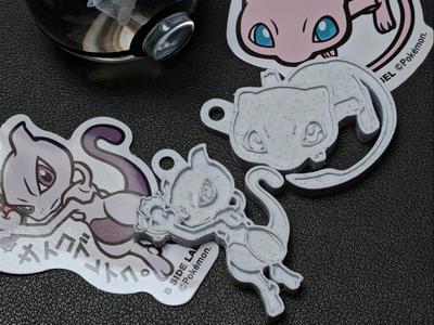 Pokemon Keychain (Mew and Mewtwo)