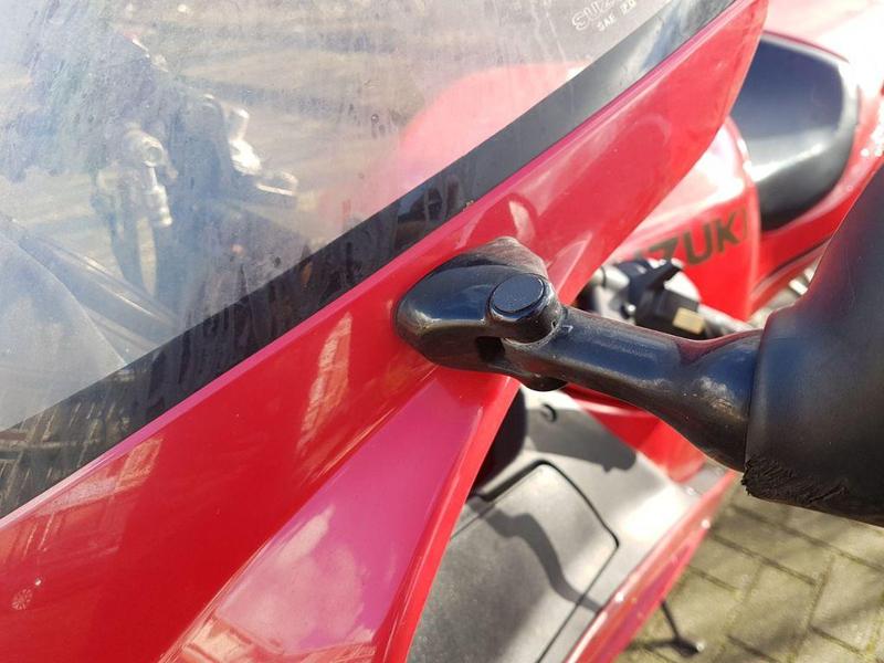Suzuki RF 600 Mirror Bolt Cover