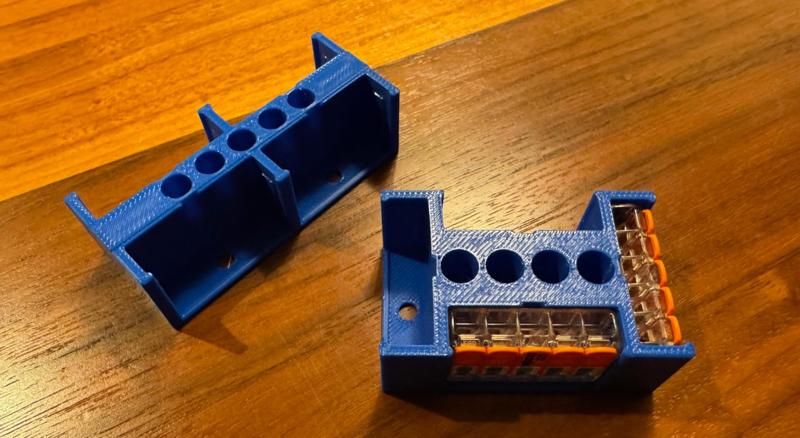 WAGO 221 Slim 5x4 Passthrough x4 Lutron Green