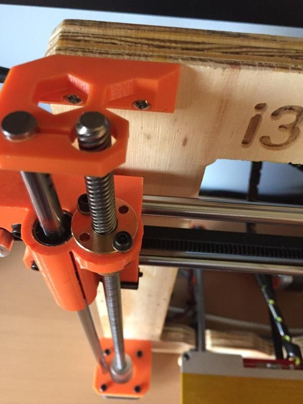 DIY Prusa i3 x-end-idler and -motor for anit-backlash T8 brass nut 