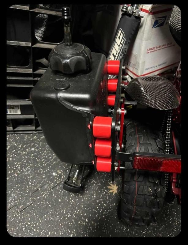 Blunt Bracket/Goose Grips Gas tank Spacers