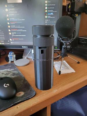 Axe Grenade