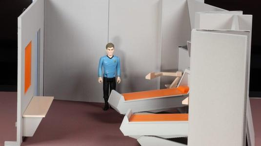 Star Trek: The Original Series McCoy's sickbay diorama