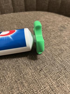 Toothpaste Cap / Stand
