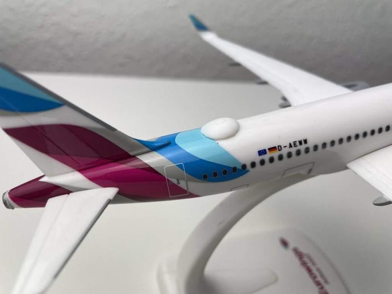 1:200 Airbus A320 Family Satcom